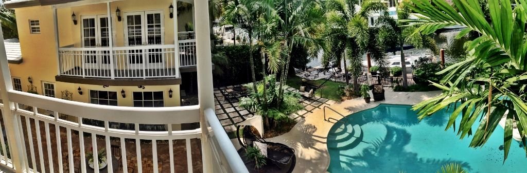 Huge POOL, Dock,Steps2beach,golfcart,paddle boards gallery image 3