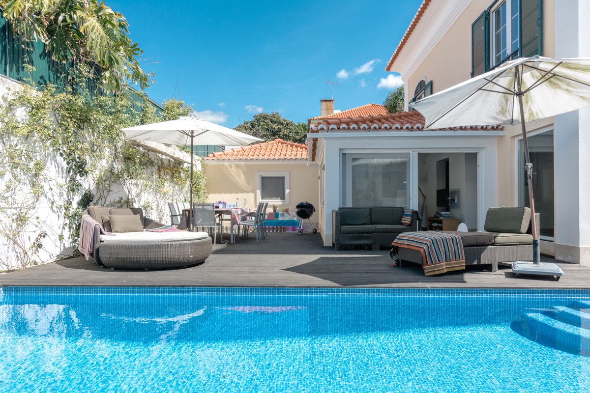 Lux Estoril Family Villa(9) heat pool near beach!