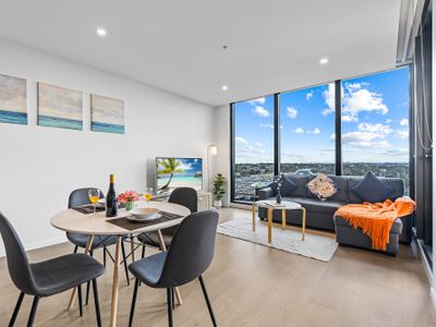 Sky garden on the Glen – 3 BRs