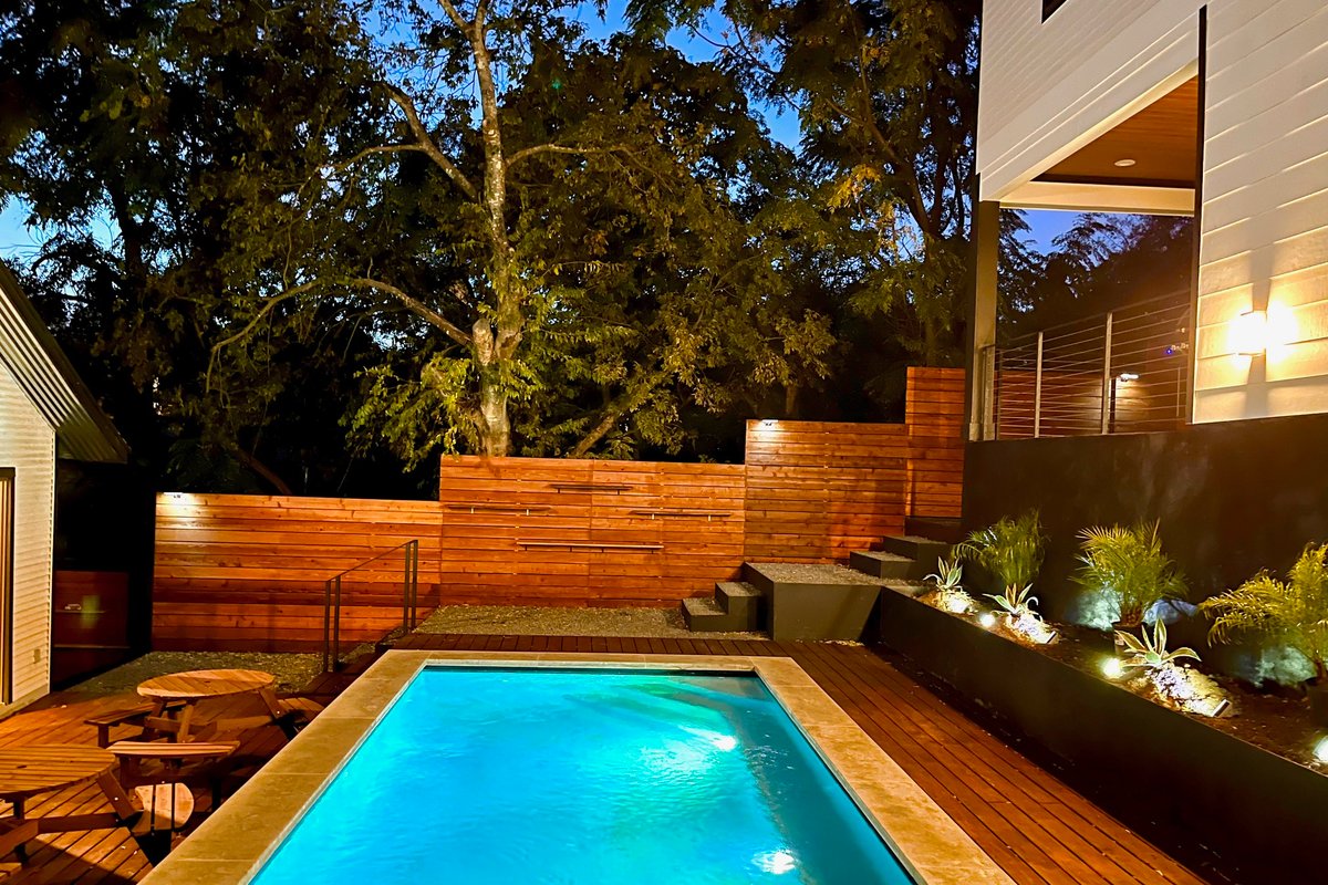 Massive Hot Tub! January 10th WKND Discounted 50%!