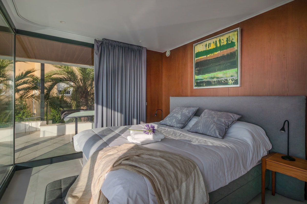 Villa Mercure by Abahana Luxe gallery image 2