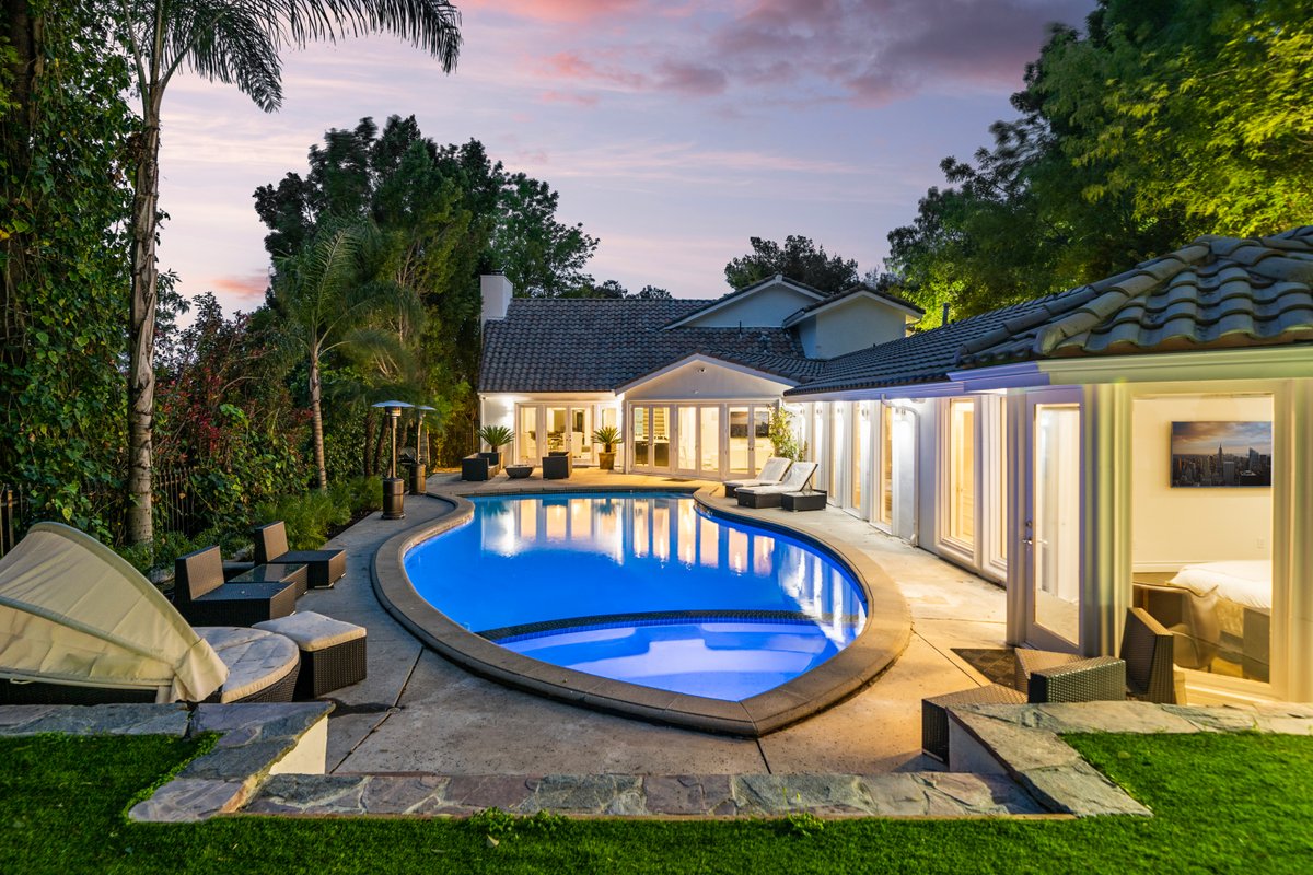 Private 5 bed/6bath Encino Estate W/ Pool+Jacuzzi