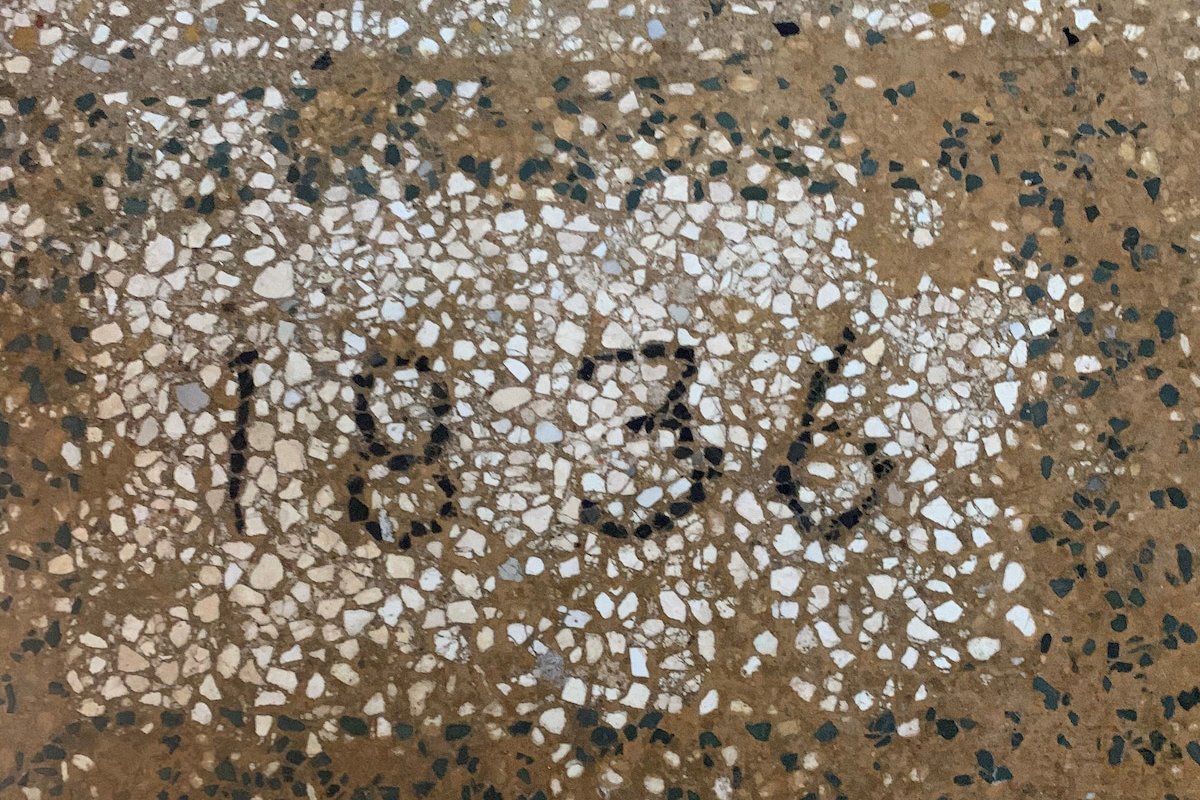 San Luca 1836 gallery image 2