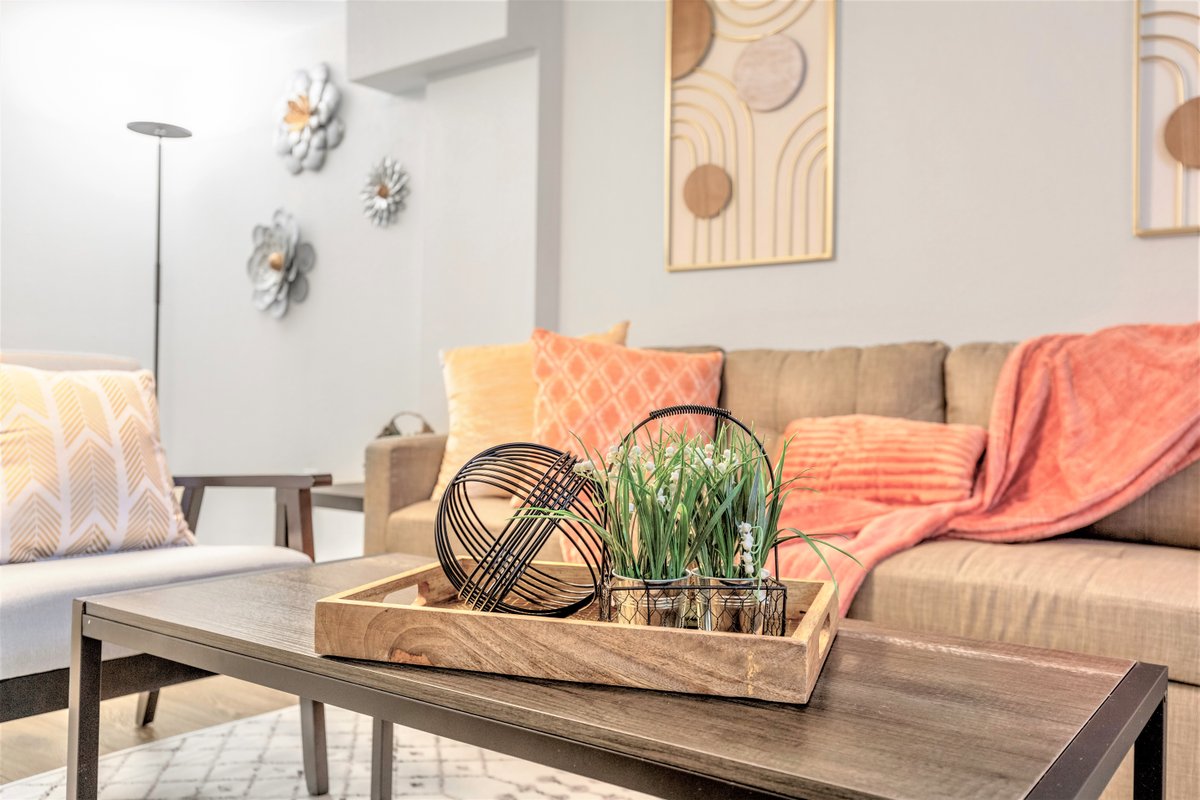 6b4b Home @Central Seattle