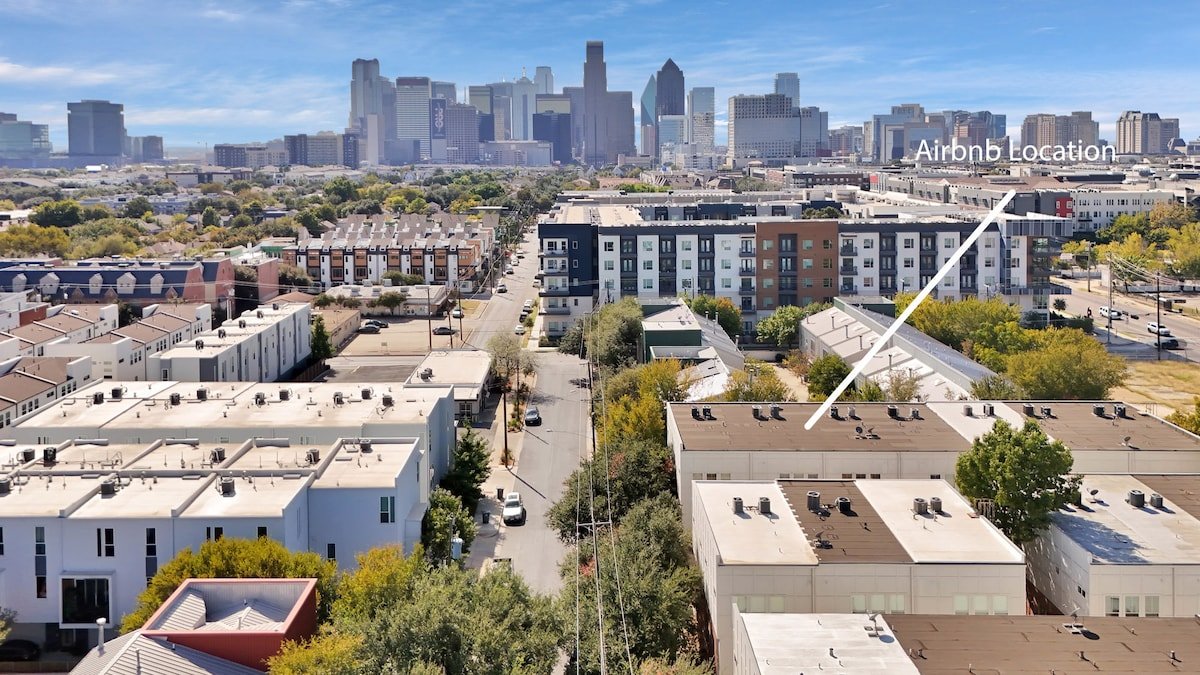 Spacious 3BR Townhome in the heart of Dallas gallery image 4