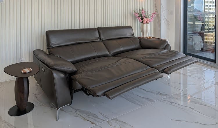 Steam Shower | 75″ TV! | Parking | Heated Floors gallery image 4