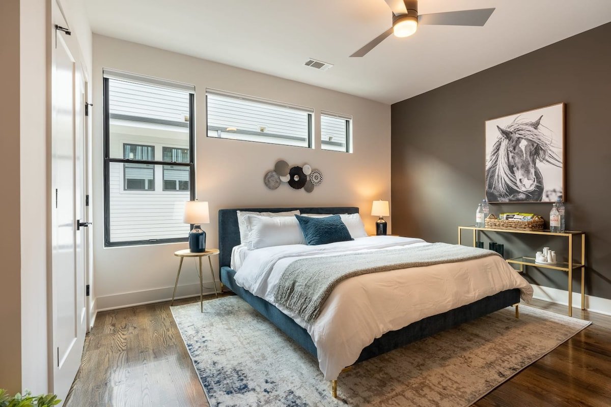 The Sanctuary at Wedgewood | Walk to Vandy, Belmon gallery image 4