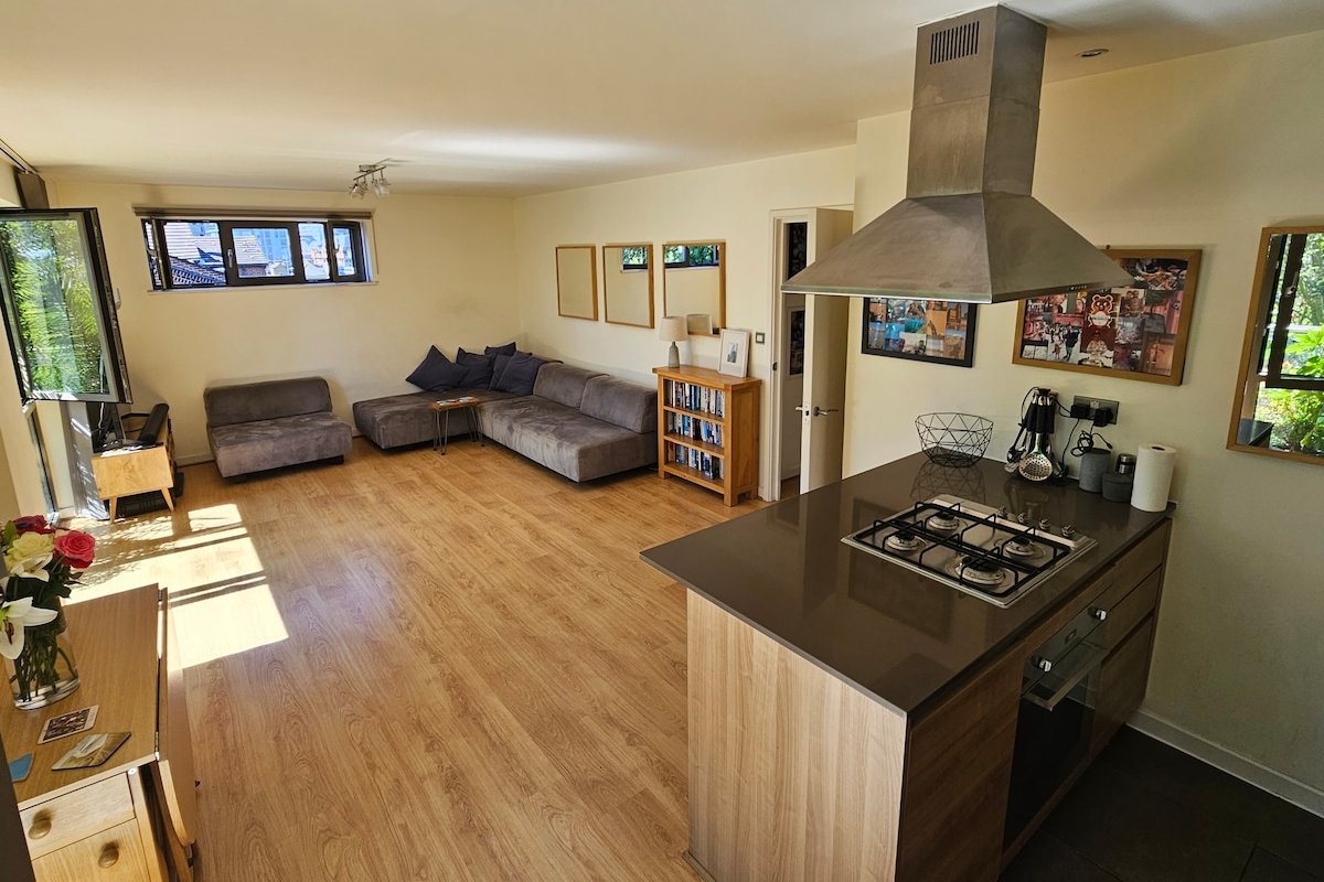 Beautiful apartment 10 mins walk to Tower Bridge gallery image 3