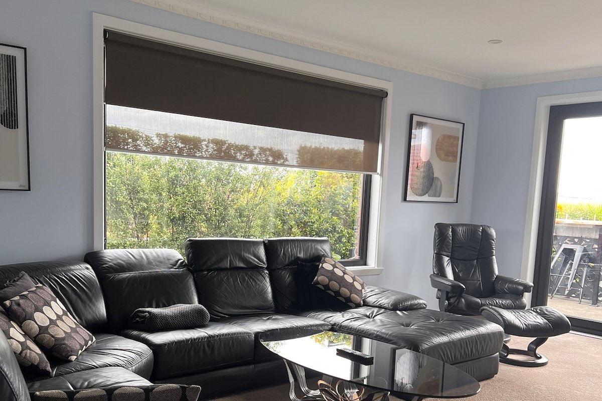 Modern light filled home gallery image 2