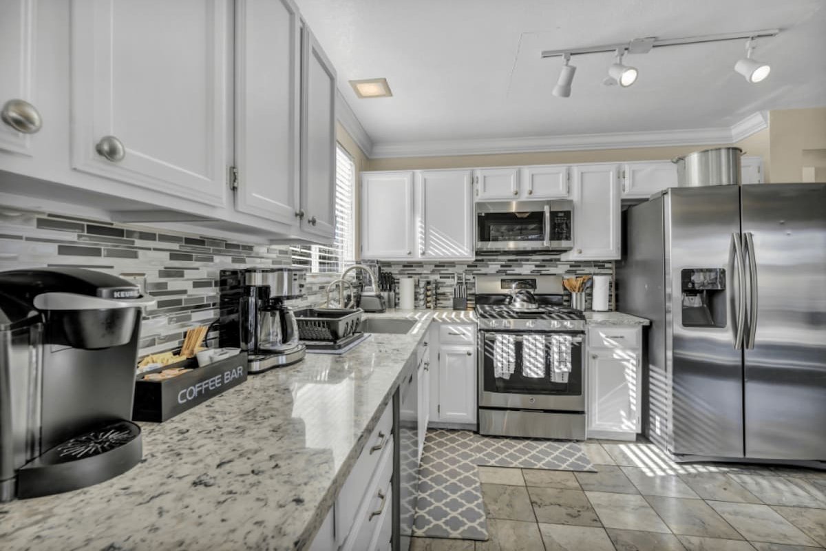 Unforgettable Las Vegas, Pool, BasketBall GameRoom gallery image 5