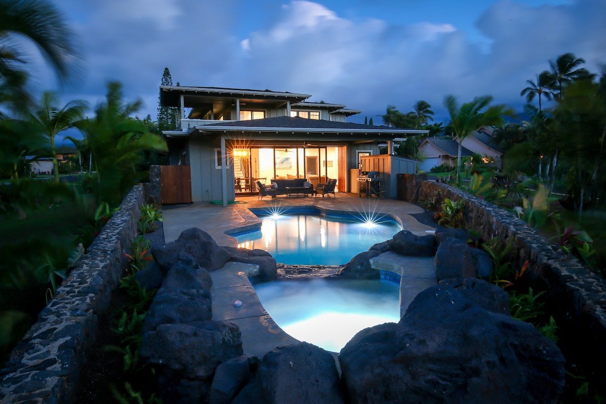 Queens Bath House, 100 steps to Trailhead gallery image 2