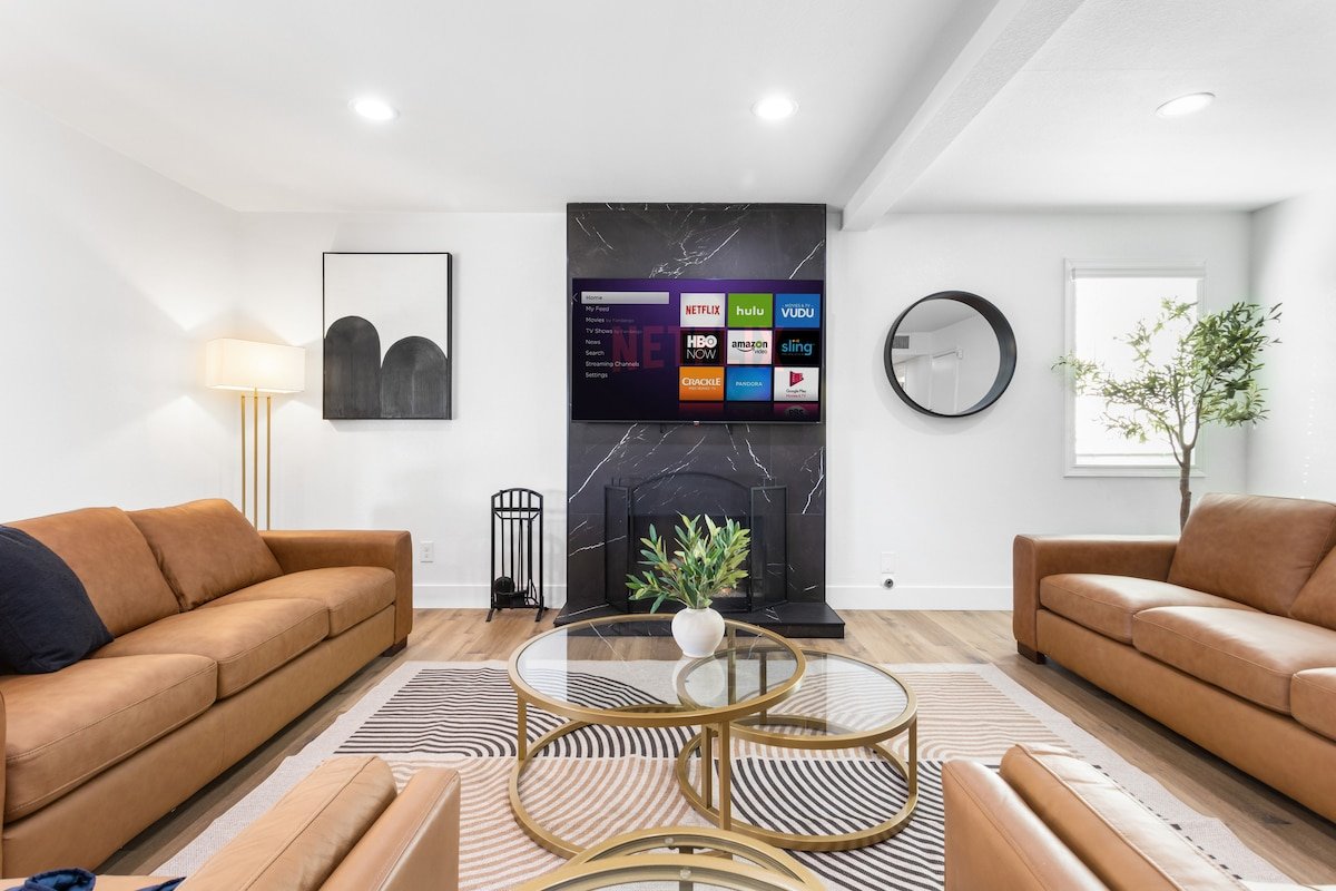 6BD Group Retreat- Arcades, Billiard, Foosball gallery image 3