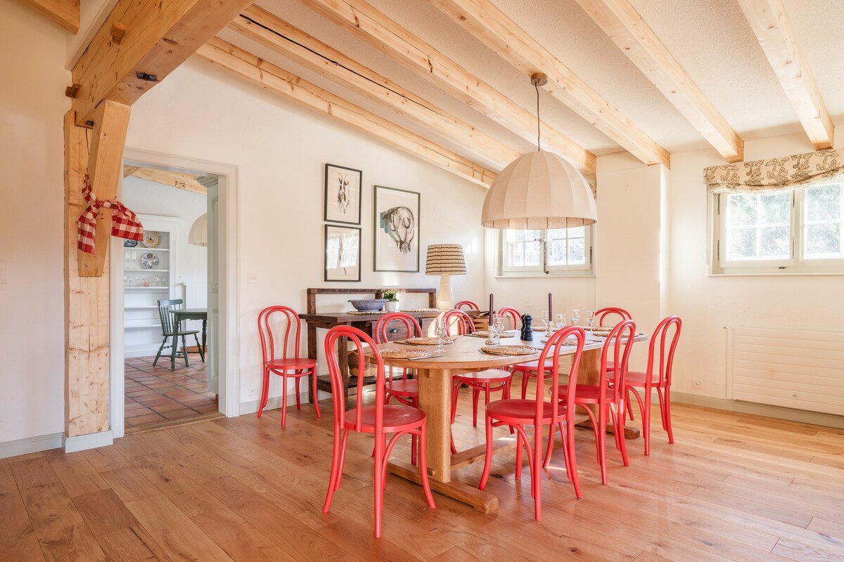 Large & stylish apartment in central Villars gallery image 5