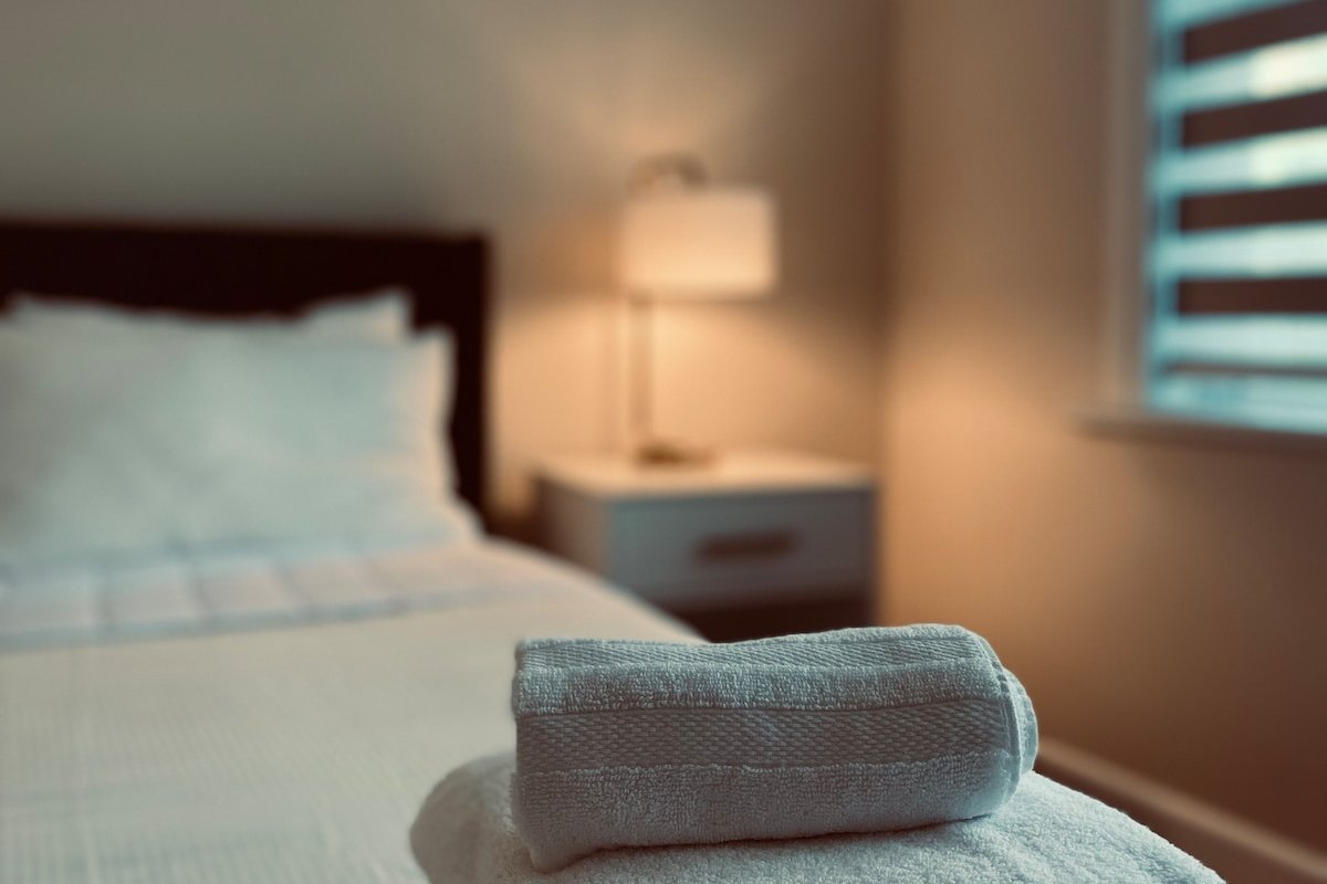 5 mins to Polo Park|Fenced Yard|Free Parking|Wi-Fi gallery image 3