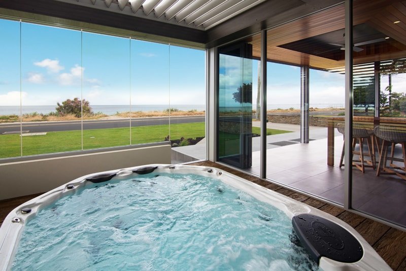 SUNSET COVE – Beachfront with WIFI gallery image 5