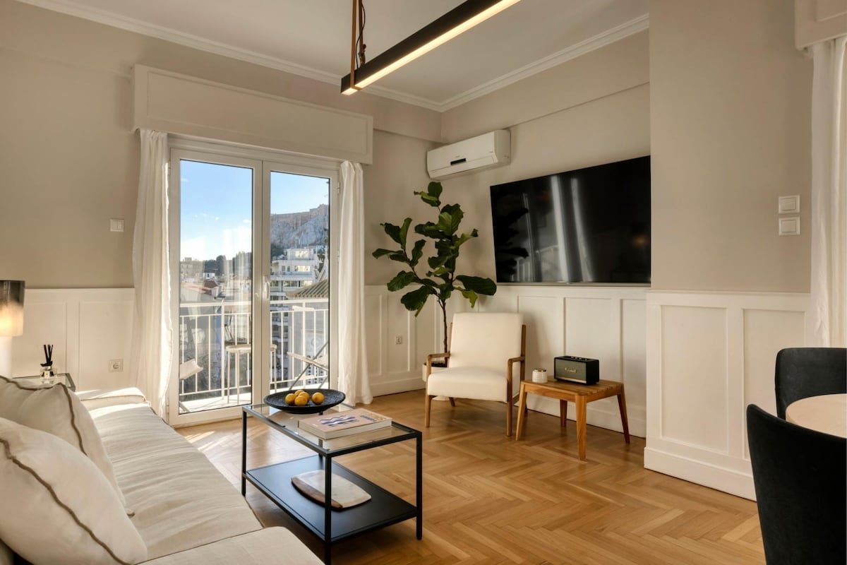 Meliti Apartment in Plaka gallery image 2