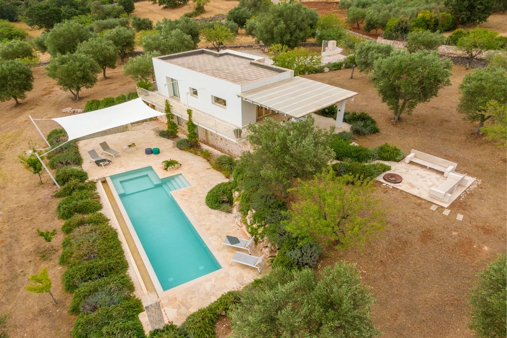 Stylish two bed villa with private pool & views gallery image 4