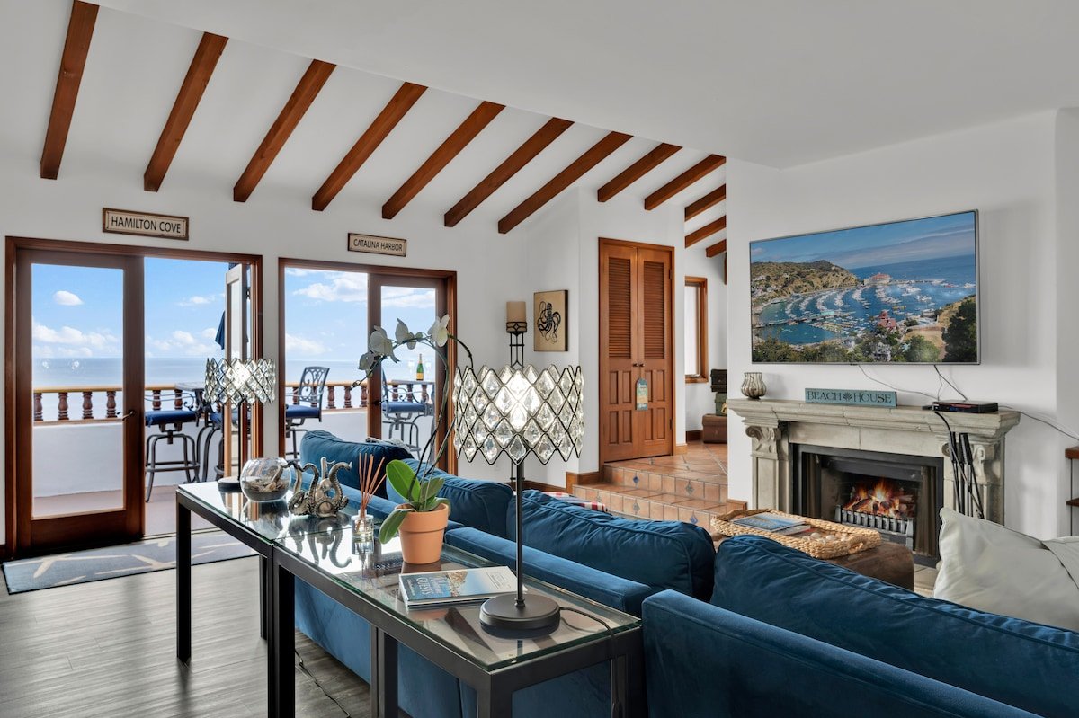 Gorgeous Oceanfront villa with panoramic views gallery image 4