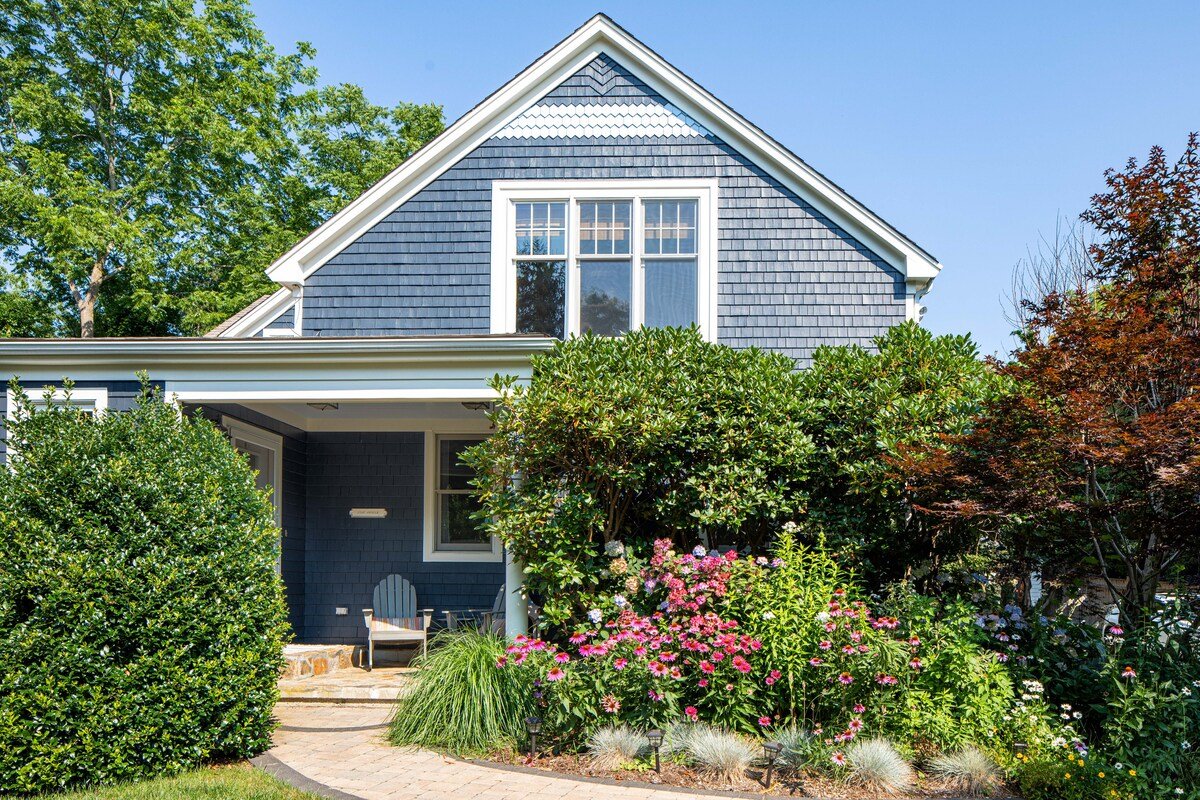 Coastal Hideaway- hot tub close to Newport+beaches gallery image 5