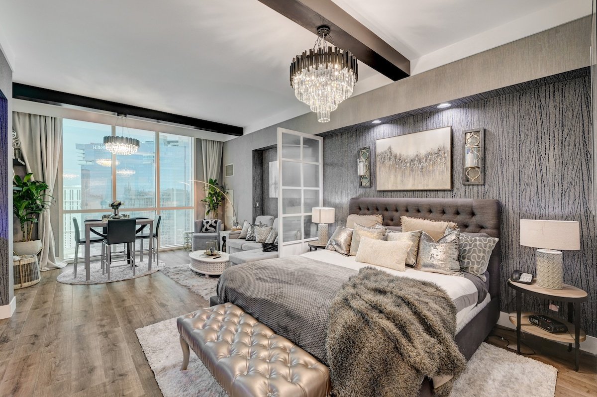 Luxurious 34th Floor Penthouse on LV Strip! gallery image 5