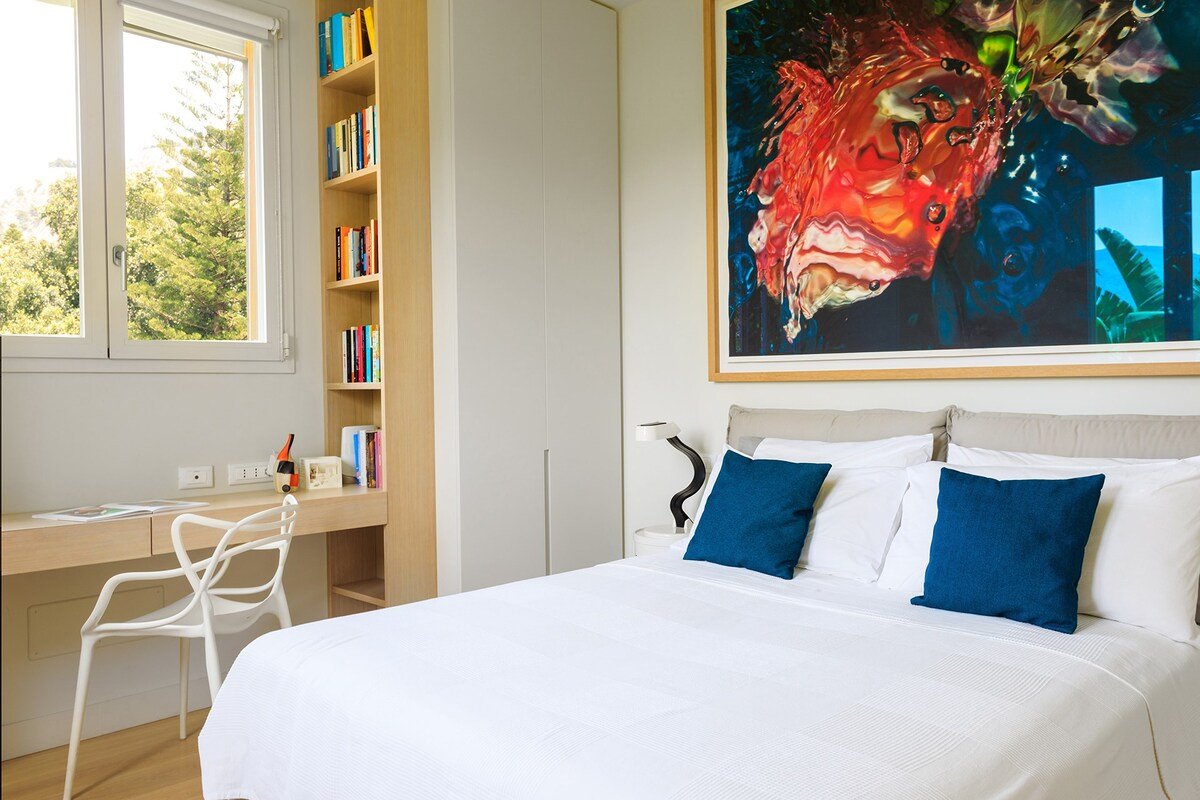 Minerva gallery image 4