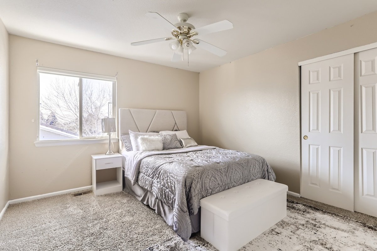 Infinity Hosting by Peruth gallery image 5