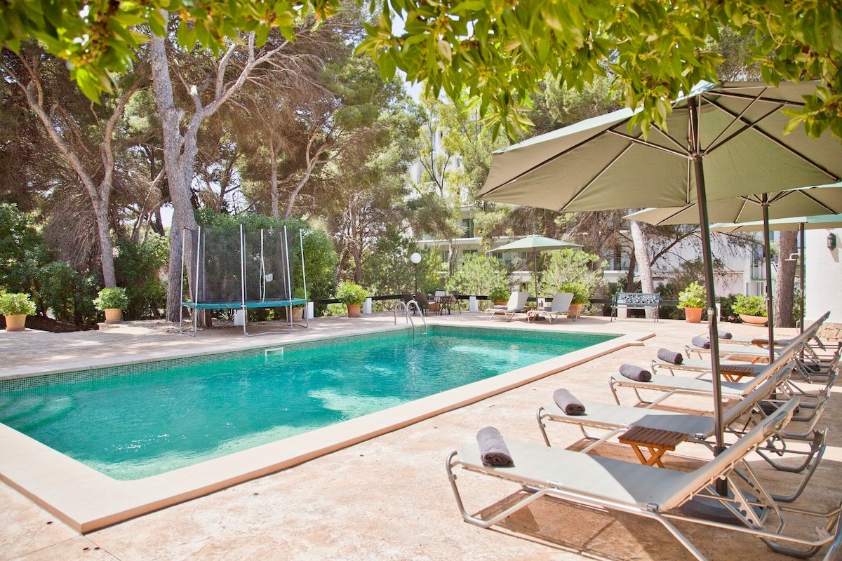 New! Villa Las Maravillas, 3 min from the beach gallery image 3