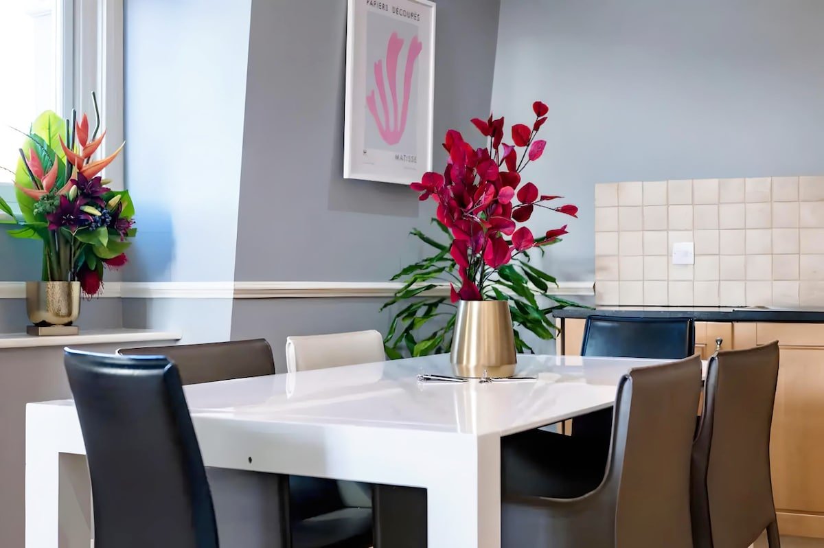 The Penthouse: Soho Most Beautiful View gallery image 4