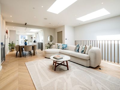 Quintessential Westend Top PH