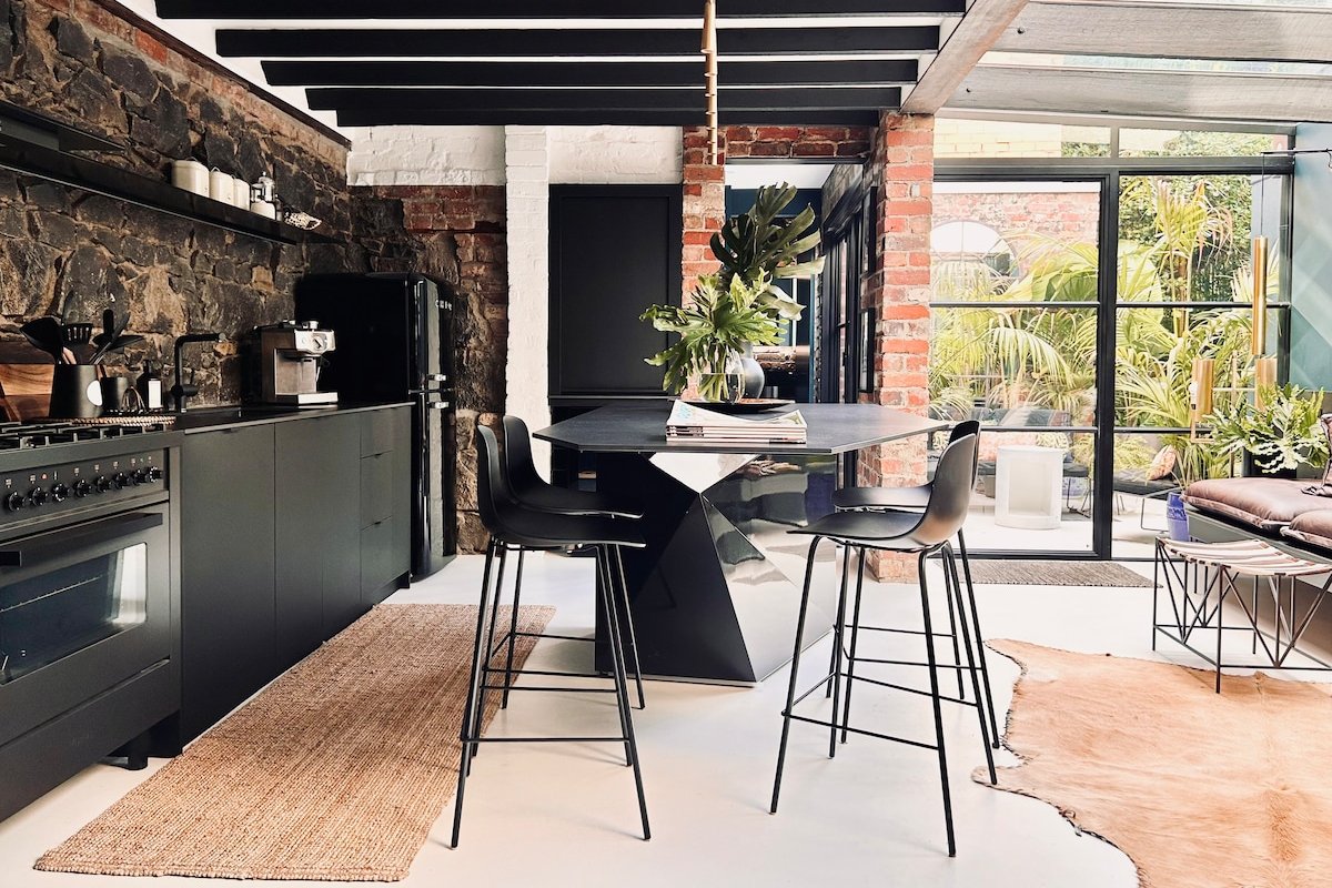 The Glass House | Fitzroy gallery image 2