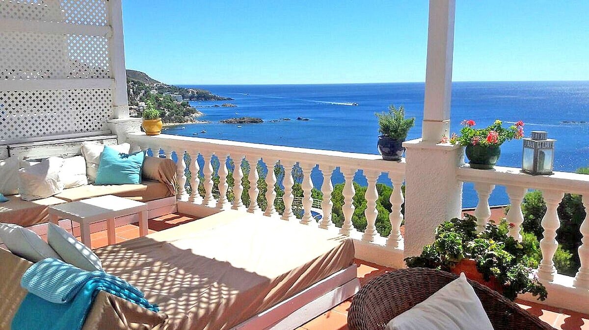 Beautiful villa sea view 300mt from the beach gallery image 4