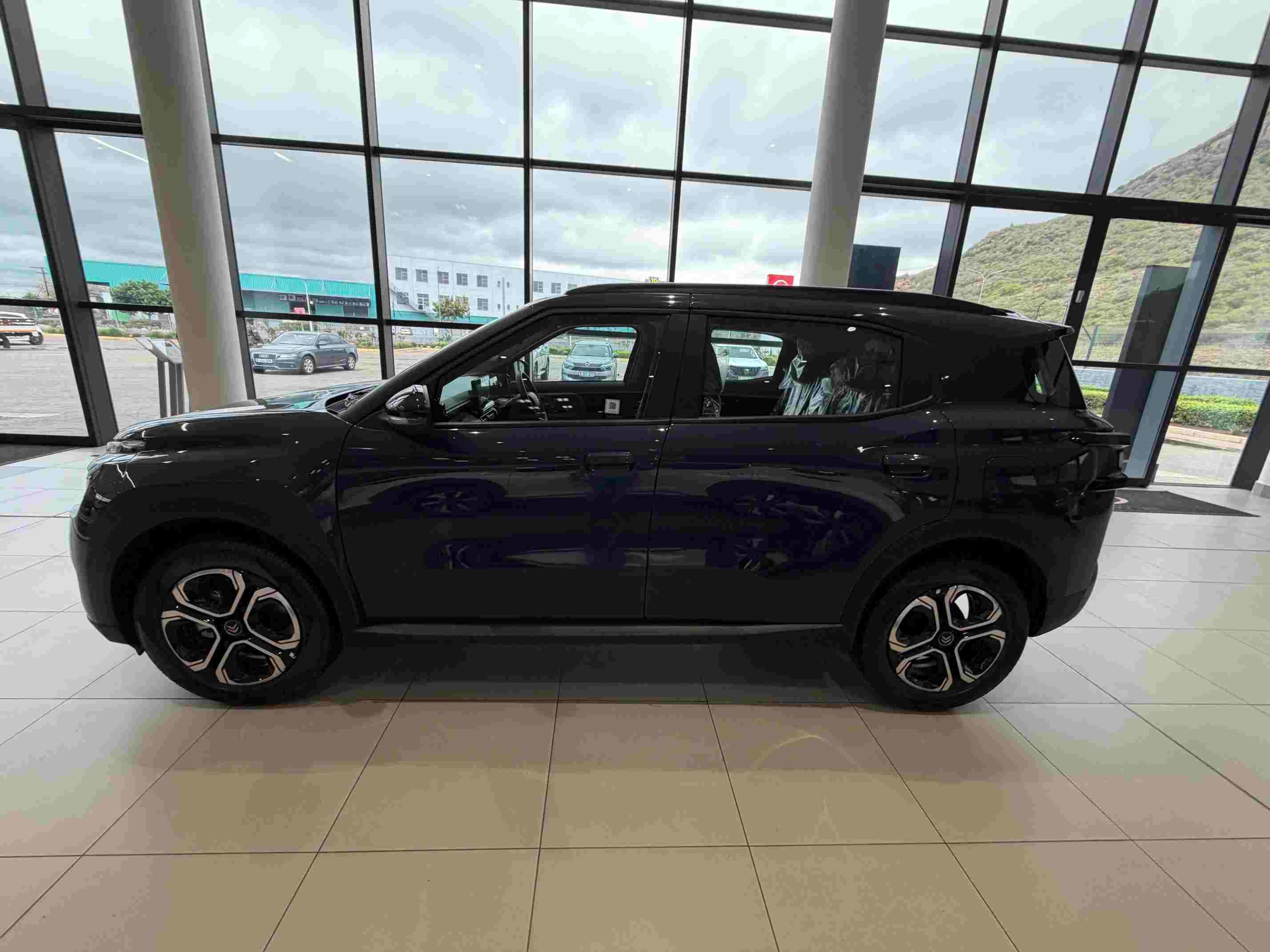 Used car gallery