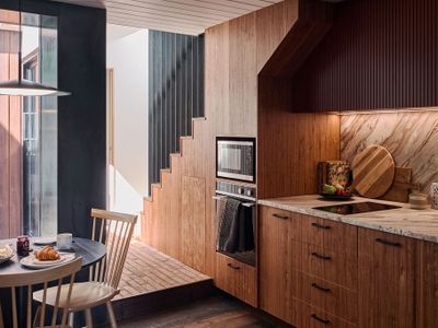 Oakden-The Workers Cottage-Architectural city stay