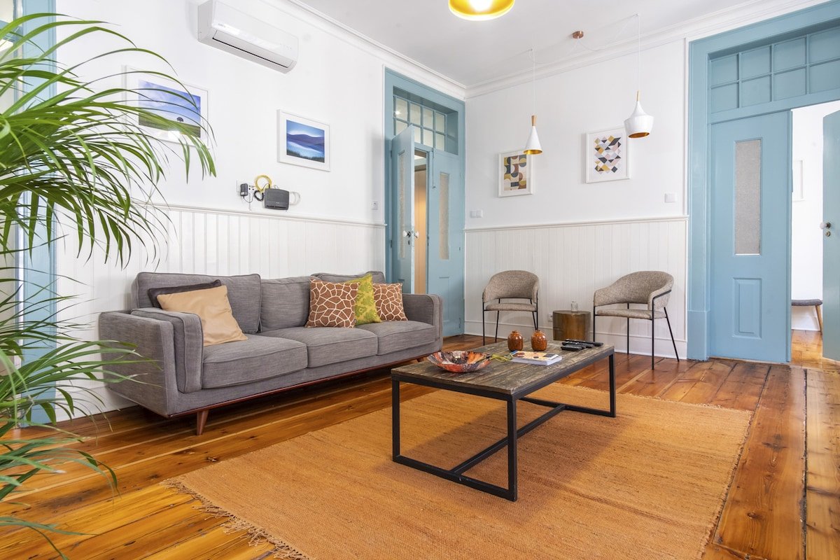 Lv Premier Baixa DO1 spacious, central, ac/design gallery image 2