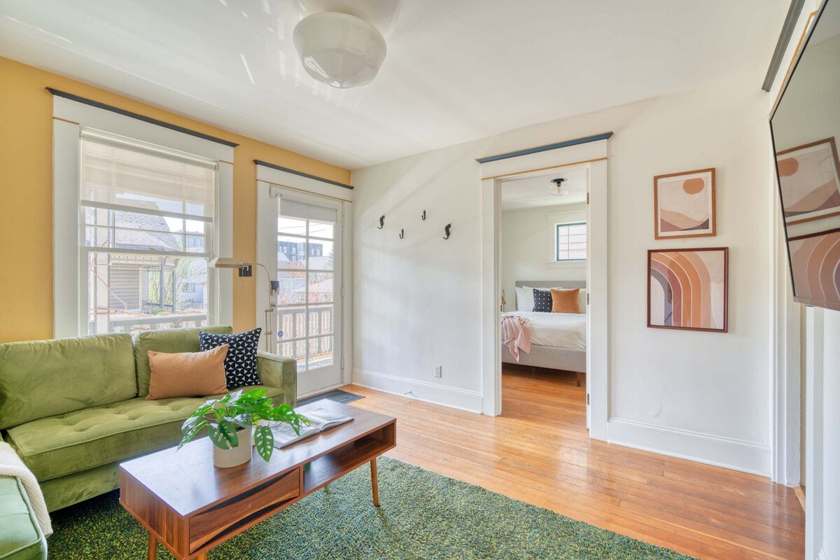 4BR Portland Stay | Walkable • Unique • Fun gallery image 5