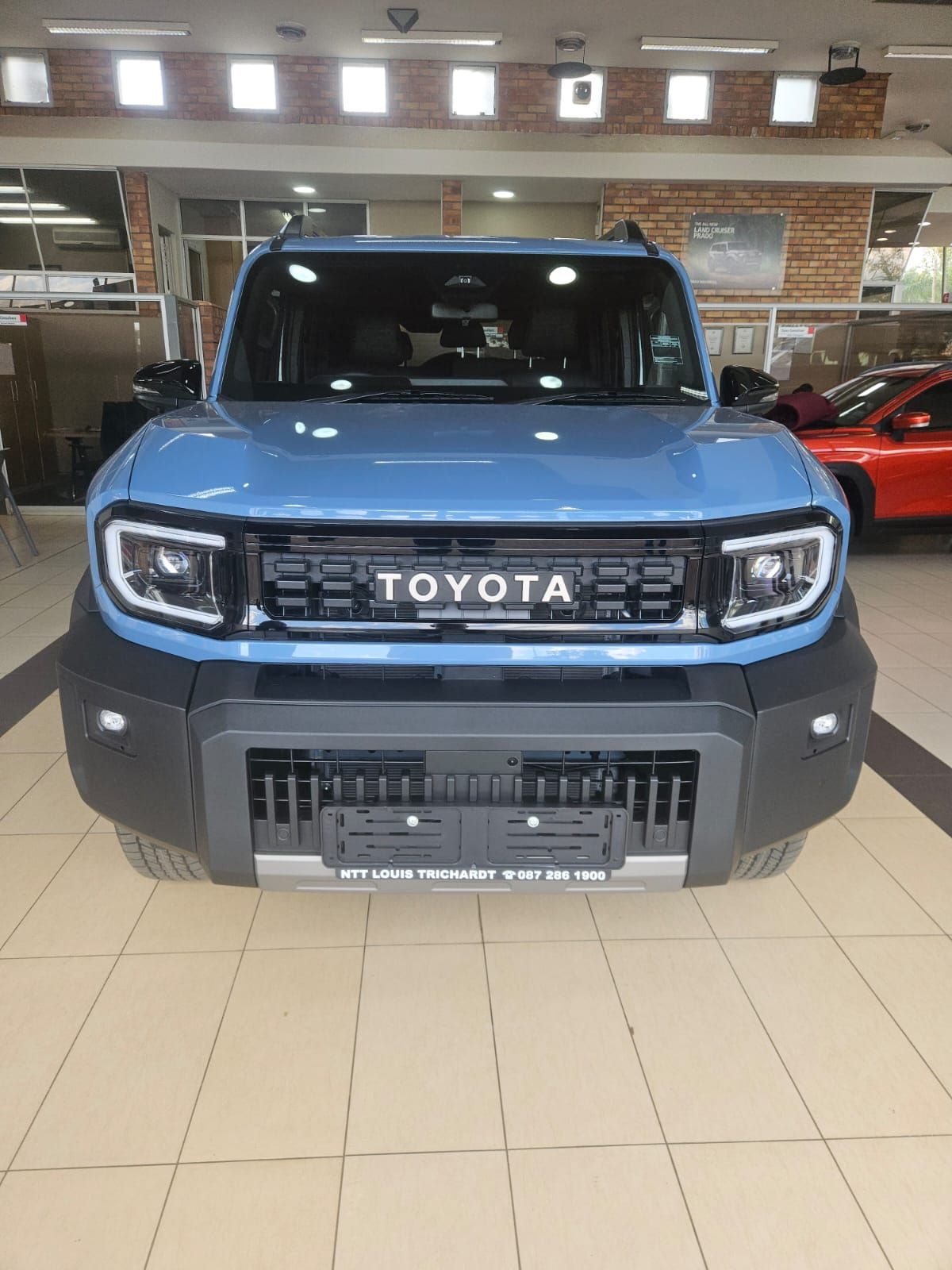 TOYOTA L CRUISER FJ 2.7 VX A T for Sale in South Africa