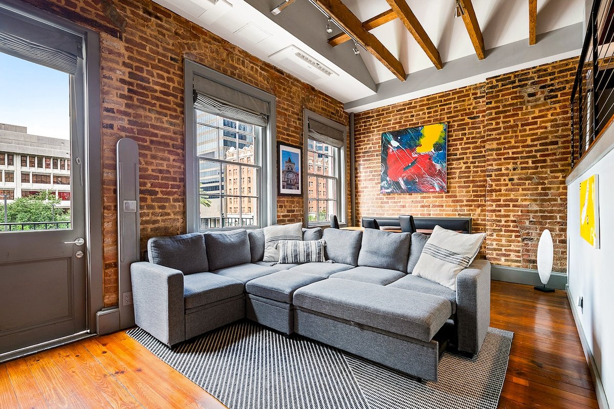 Private Balconies w/ Pool, Hot Tub Near French Qtr gallery image 2