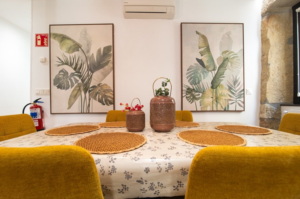 Port Relax Old Town with AC. gallery image 3