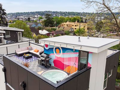 The Gus | Rooftop Hot Tub | 3 BR/2 BTH | Peloton