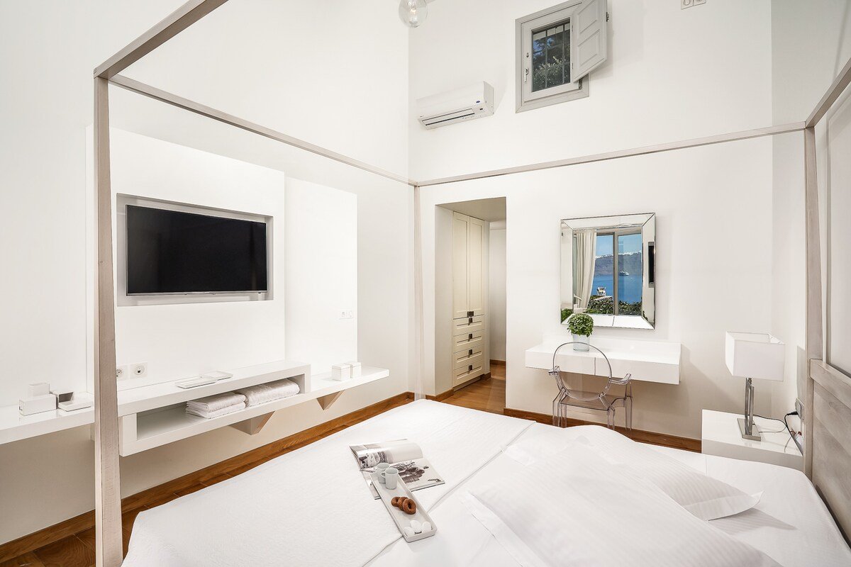 Akrotiri Private Residence gallery image 3