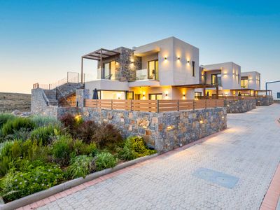 Stefi Pool Bliss Villas – Premium Summer Getaways