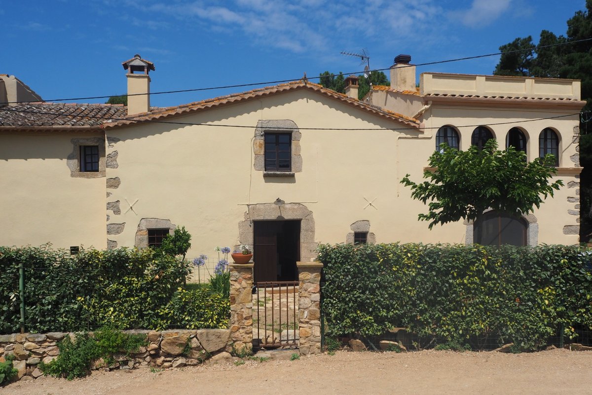 Host&Joy – Beautiful Country House Can Pitu