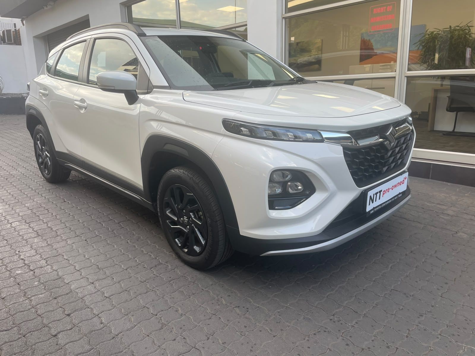 SUZUKI FRONX 1.5 GL for Sale in South Africa