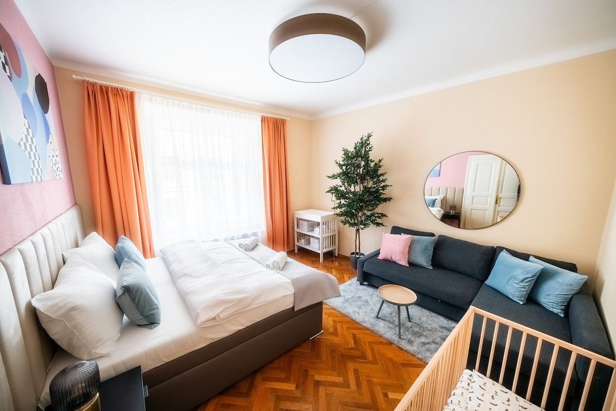 4BR + 2Bath Peppa pig luxury Family & Groups APT gallery image 5