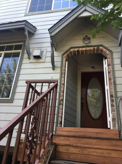 Cora Street Retreat – 2 bedroom in Portland gallery image 4