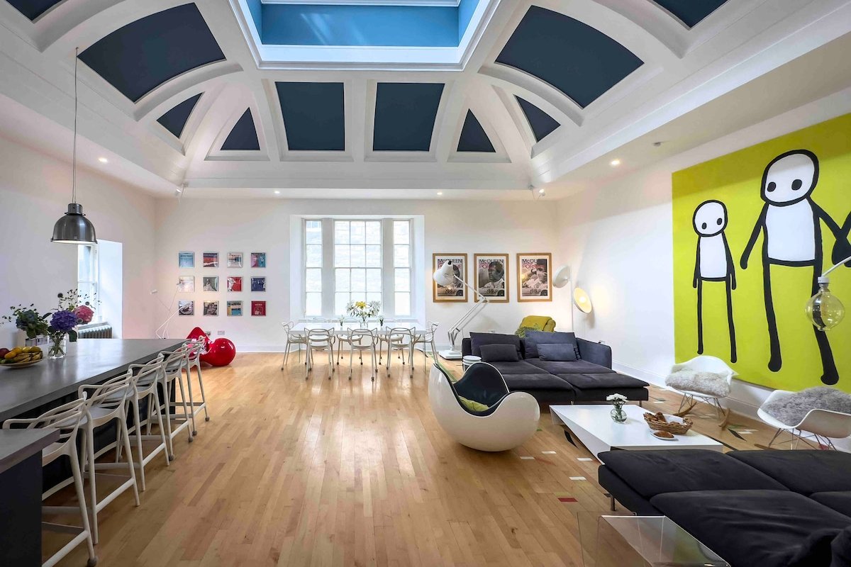 The Old Gym (with parking) gallery image 3