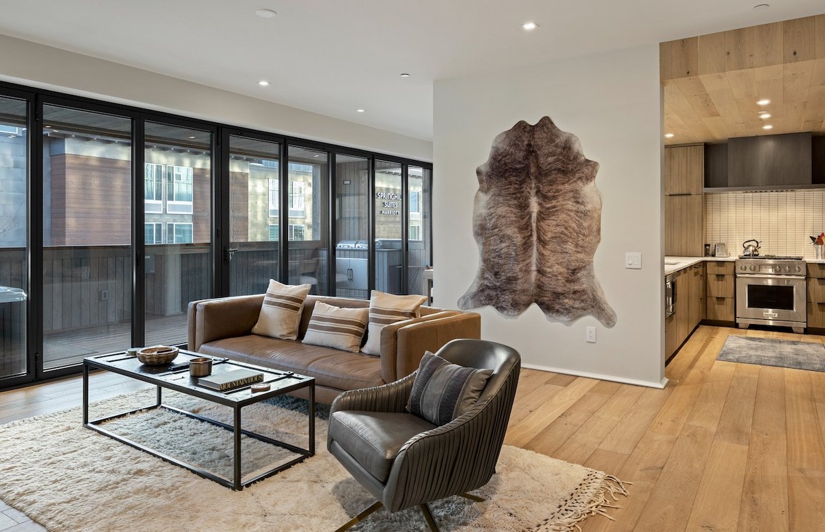 Snowy Sanctuary | Walk to Town + Hot Tub