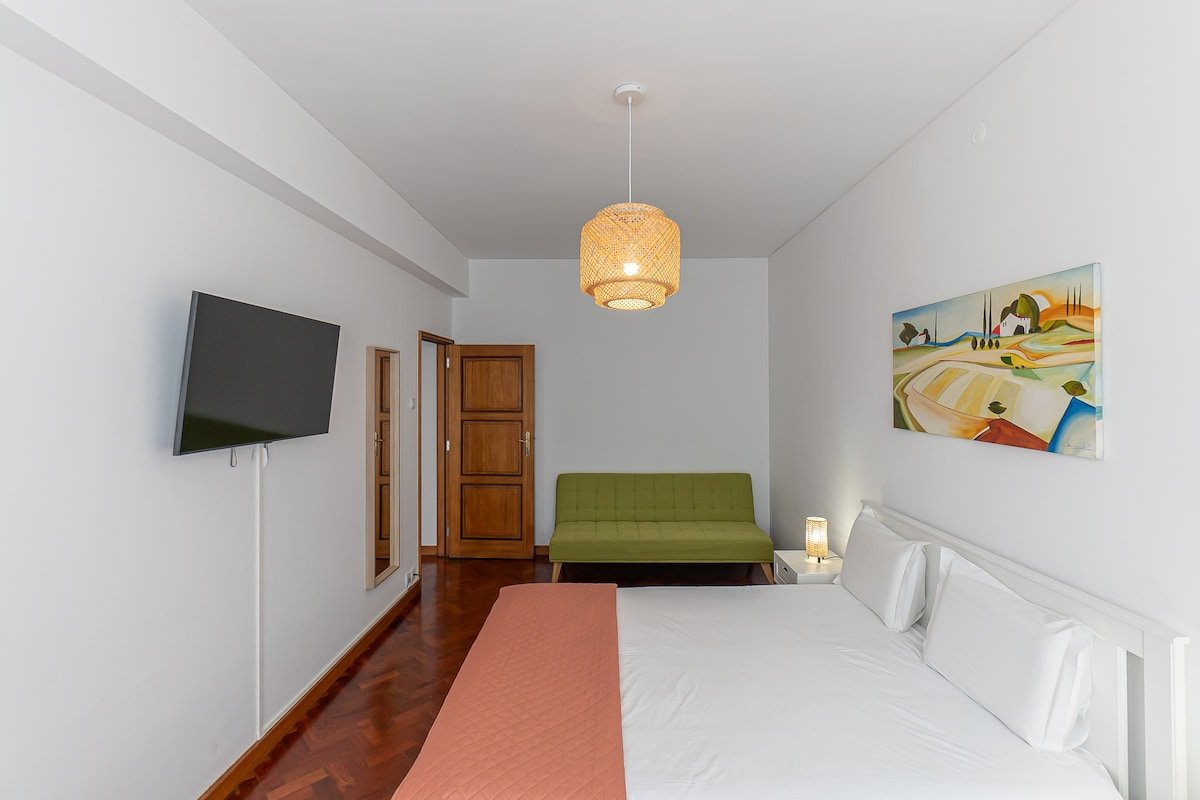 Lolla’s City Apartment gallery image 5