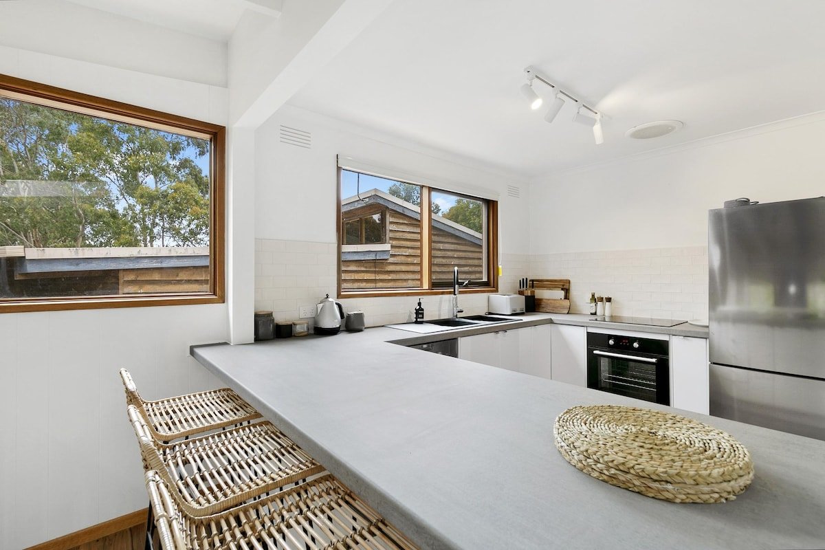 The Nest – Lorne Holiday Stays gallery image 3