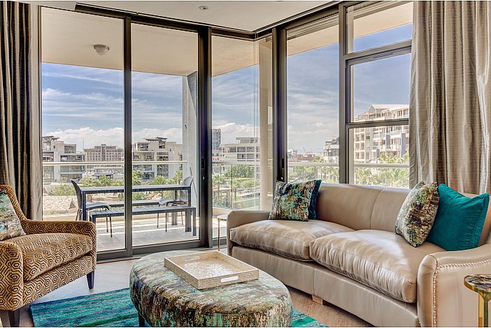 Photo 2 of Kylemore 401 accommodation in V&A Waterfront, Cape Town with 3 bedrooms and 3 bathrooms